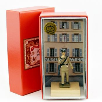 gendarme sifflant, tenue sable (gendarme de Saint-Tropez) en coffret de présenta