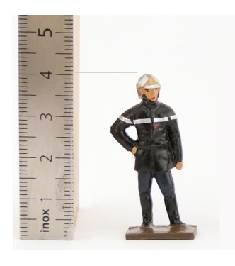 pompier, main sur la hanche (collection ''minis'' h.40 mm)