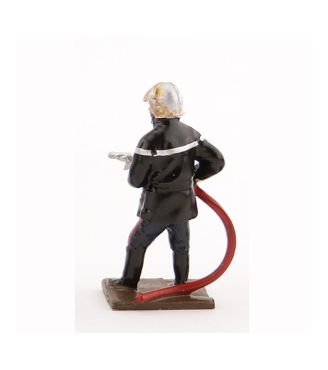 pompier avec lance à incendie (collection ''minis'' h.40 mm)