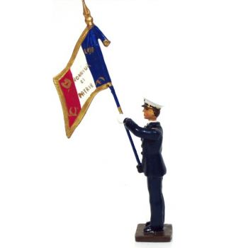 porte-Drapeau de l'Ecole de l'Air au fixe