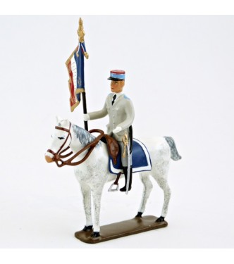 porte-étendard de l'EAABC à cheval