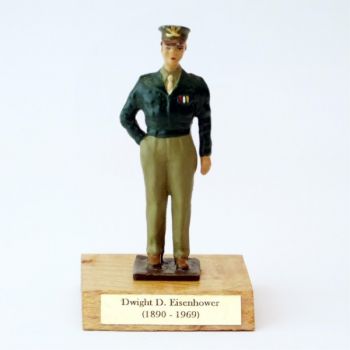 Général Eisenhower sur socle bois