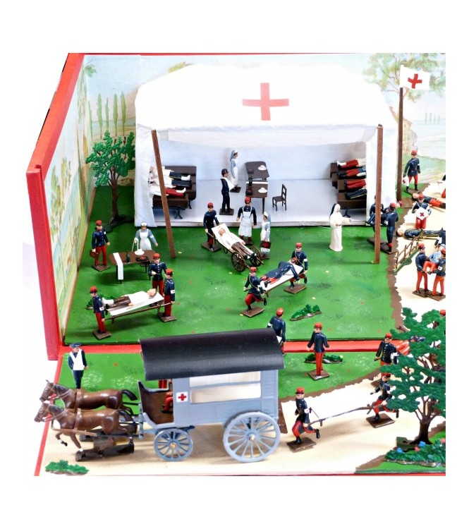 très grand diorama « les Manœuvres du Service de Santé »