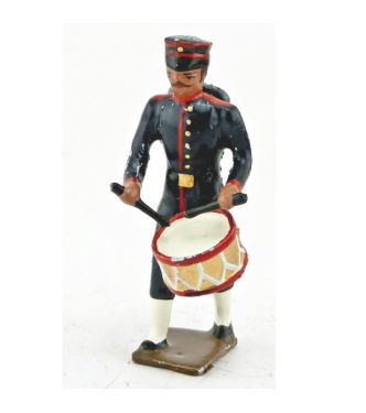 tambour de l'infanterie japonaise au défilé