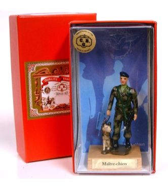 Maître-chien en coffret de présentation (les métiers de l'Armée de l'Air)