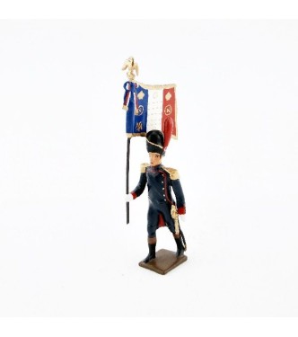drapeau des artilleurs a pied (au défilé) (1809)