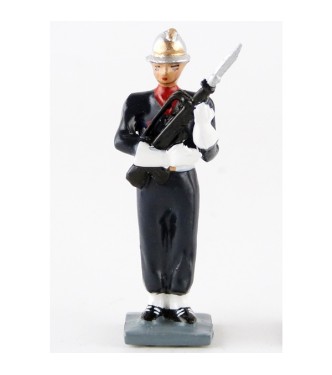 pompier avec Famas (garde au fanion ou garde au drapeau)