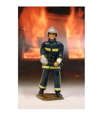 Pompier en tenue de Feu