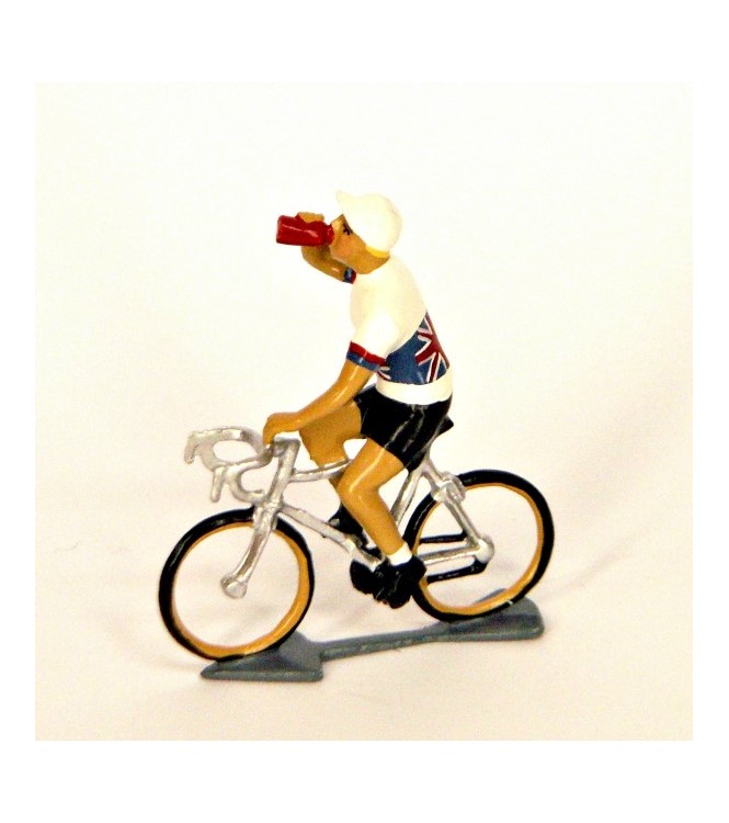 Maillot Anglais buvant à la gourde