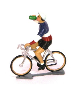 Champion de France buvant à la gourde