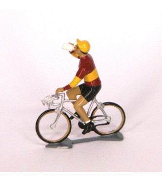 Champion d'Espagne buvant à la gourde