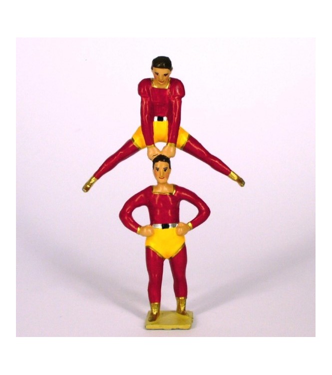 équilibriste en équilibre au dessus de l'autre