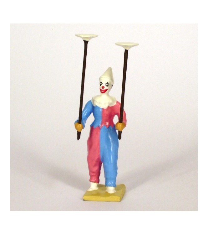 clown jonglant avec assiettes