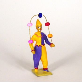 clown jonglant avec balles
