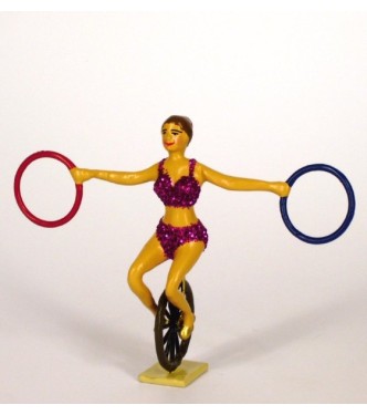 la femme sur monocycle