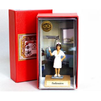 Infirmière en coffret de présentation