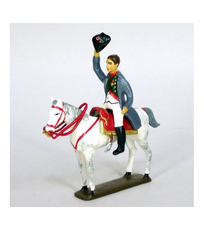 Napoléon 1er levant son chapeau sur cheval à l'arrêt (la Charge de Friedland)