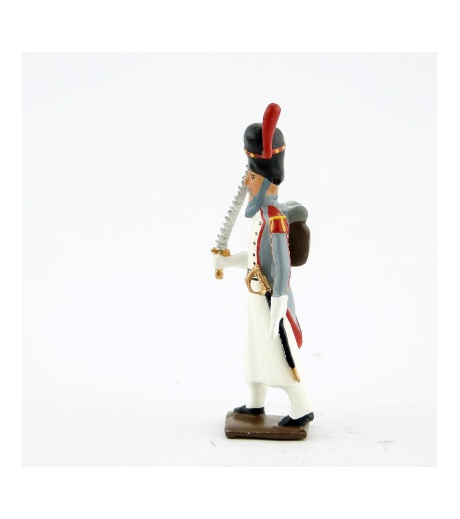 sapeur de l'infanterie de marine avec scie