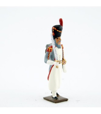 sapeur de l'infanterie de marine avec scie