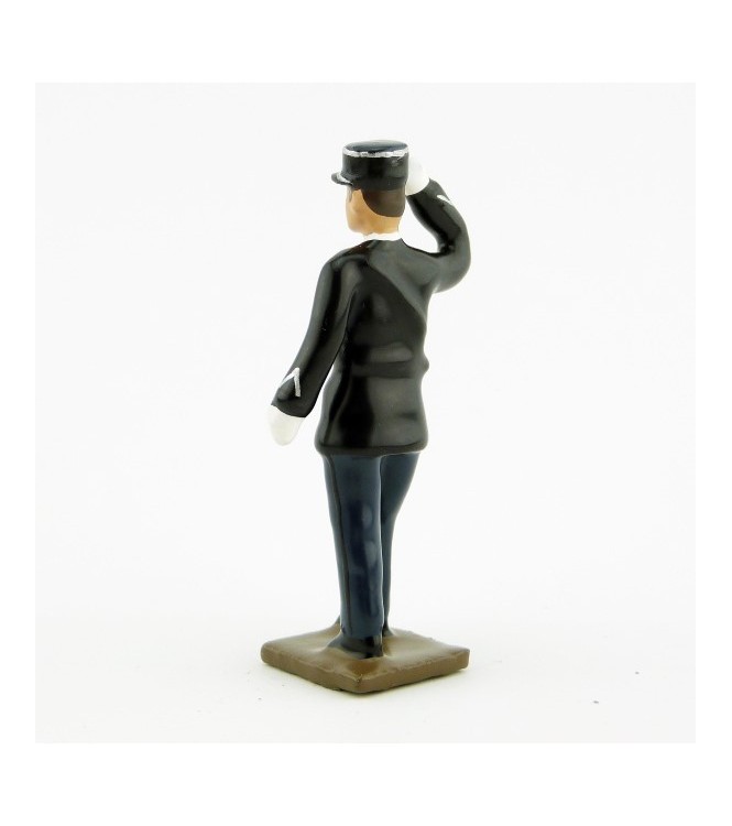 gendarme en vareuse saluant