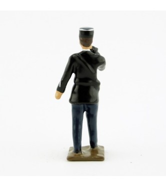 gendarme en vareuse avec sifflet