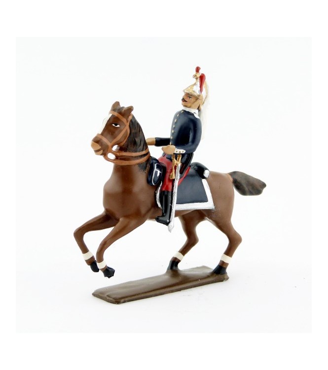 officier des dragons en tunique, tenue rouge et bleu (1914)