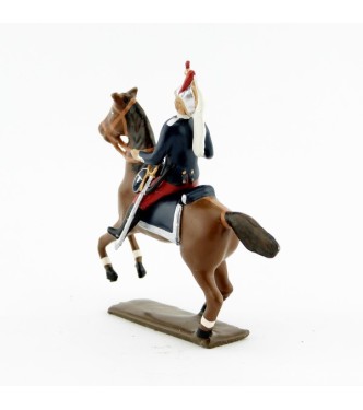 officier des dragons en tunique, tenue rouge et bleu (1914)