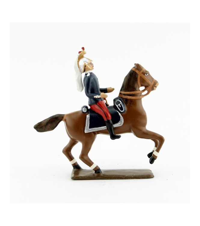 officier des dragons en tunique, tenue rouge et bleu (1914)