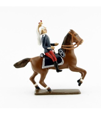 officier des dragons en tunique, tenue rouge et bleu (1914)