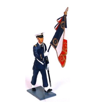 porte-drapeau de l'Ecole Navale