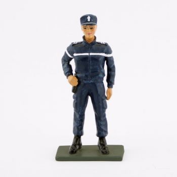 Femme gendarme, nouvelle tenue