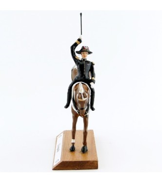 Cabriole, cavalier du Cadre Noir, grand modèle (h. 85 mm)