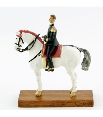 Ecuyer en chef ("Grand Dieu"), cavalier du Cadre Noir, grand modèle (h. 85 mm)