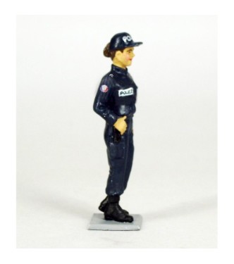 Policière (femme gardien de la Paix) contemporaine en blouson et casquette
