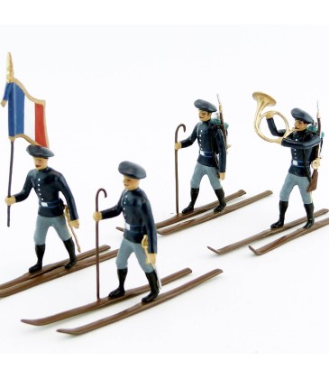 Chasseurs alpins bleus à skis